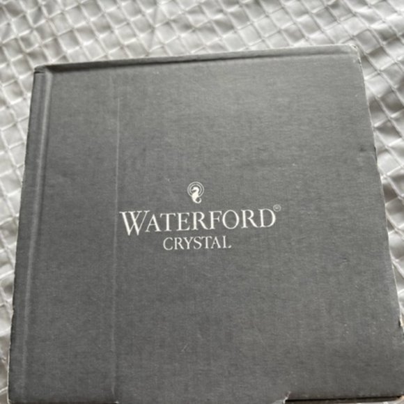 WATERFORD NEW GLASS CLOCK IN BOX - Picture 6 of 7